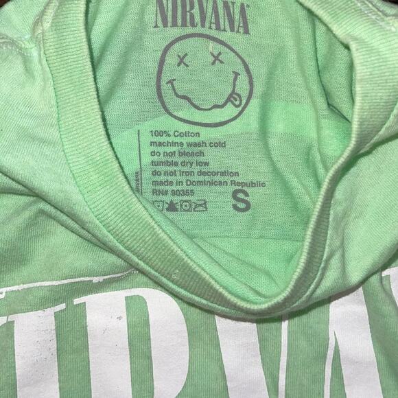 Nirvana T-Shirt Green Rock Band  Graphic Tee Grunge Punk Size Small - Picture 3 of 3